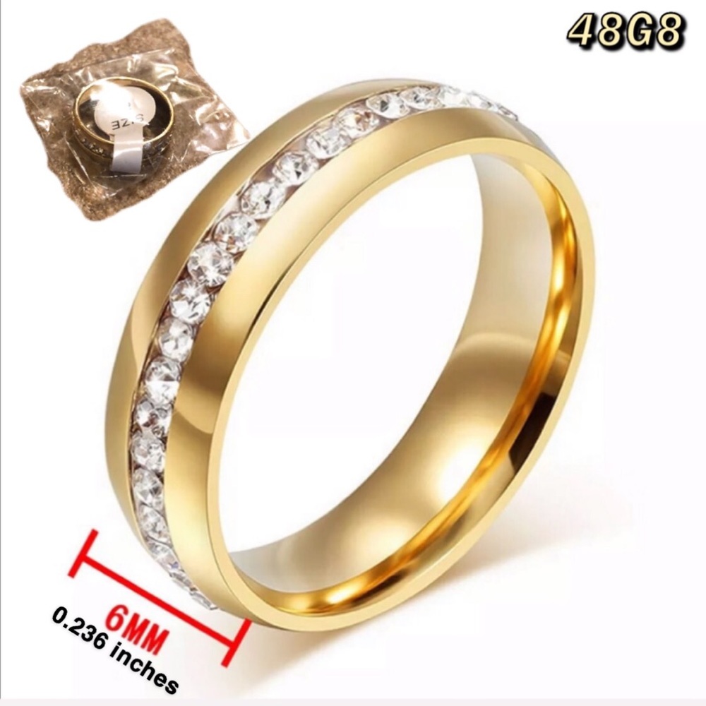 1️⃣ LEFT: Golden Ring Synthetic Diamonds 💎 Size 8